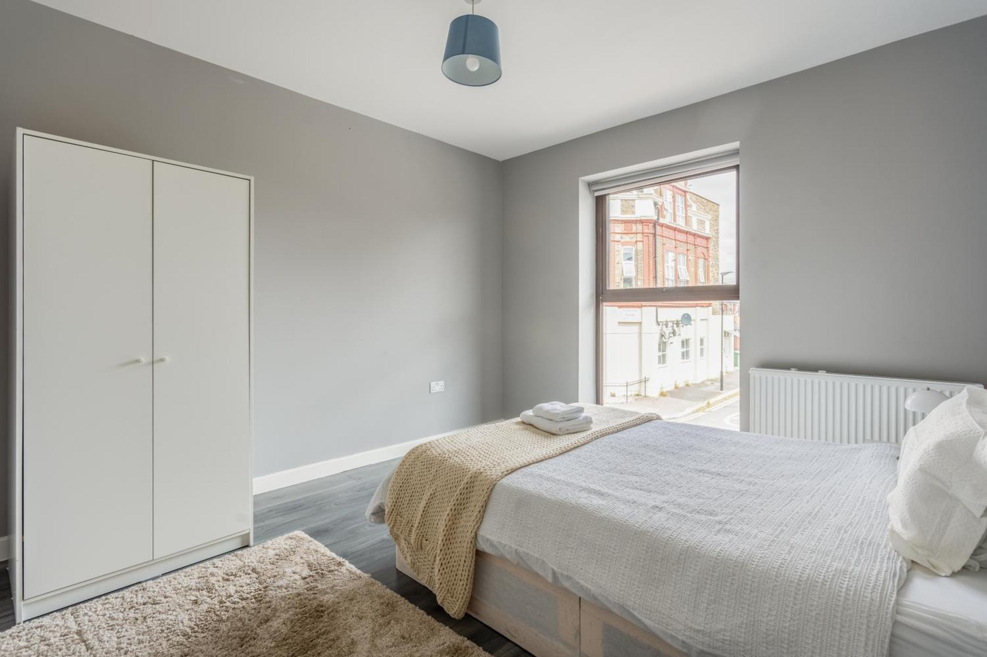 Modern Double Room With Shared Bathroom Londra Esterno foto